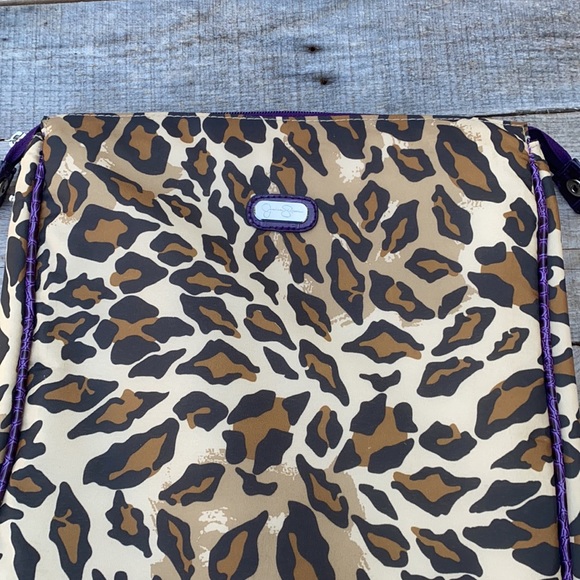 EUC Jessica Simpson Padded Cheetah & Snakeskin IPad/ Laptop Sleeve - Picture 3 of 9